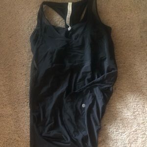 Lululemon tank tops with built in
